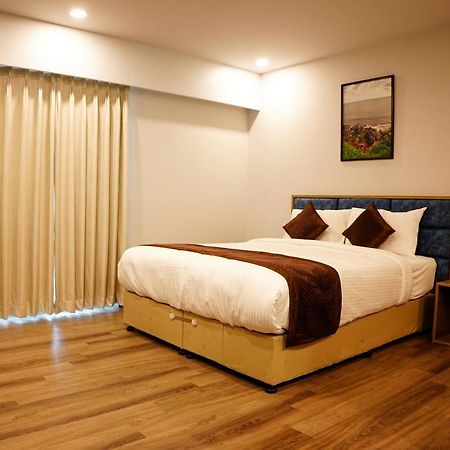 Dream Hotel - Richmond Бангалор Екстериор снимка