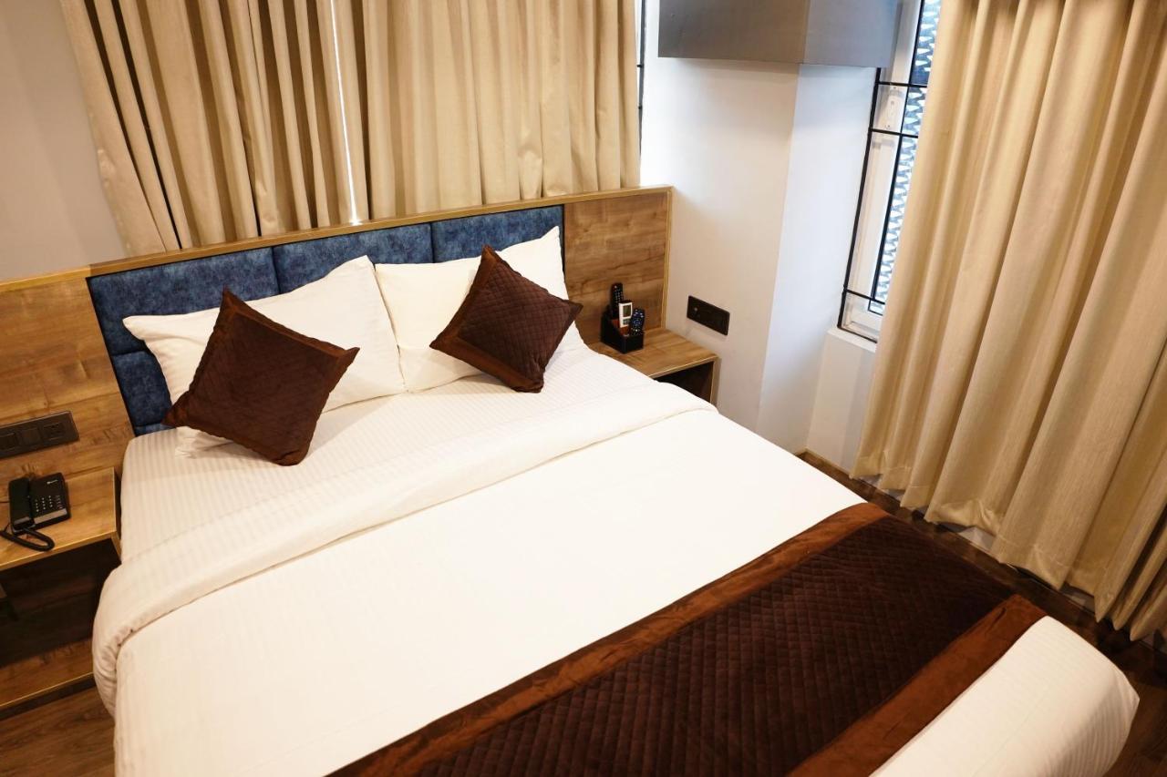 Dream Hotel - Richmond Бангалор Екстериор снимка