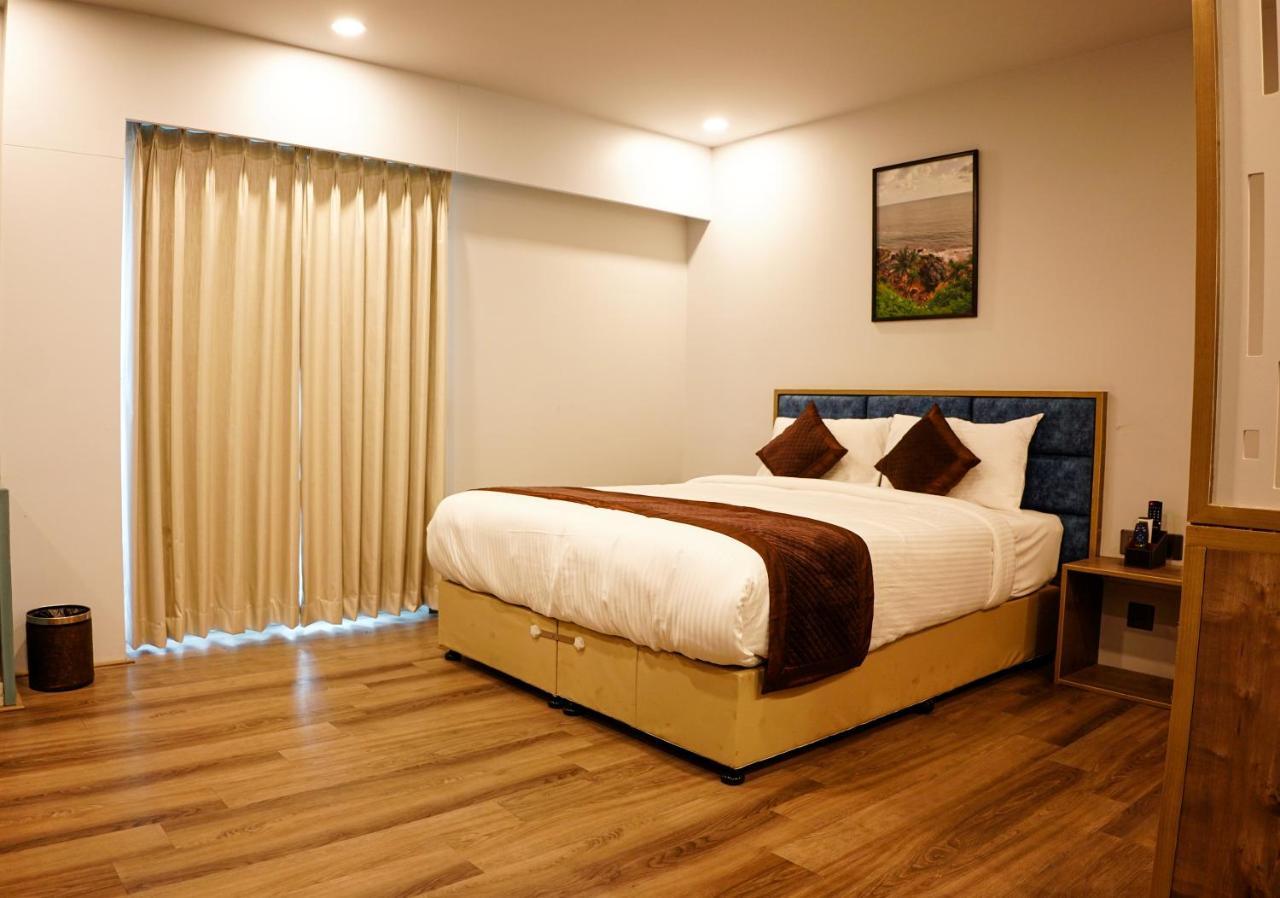 Dream Hotel - Richmond Бангалор Екстериор снимка