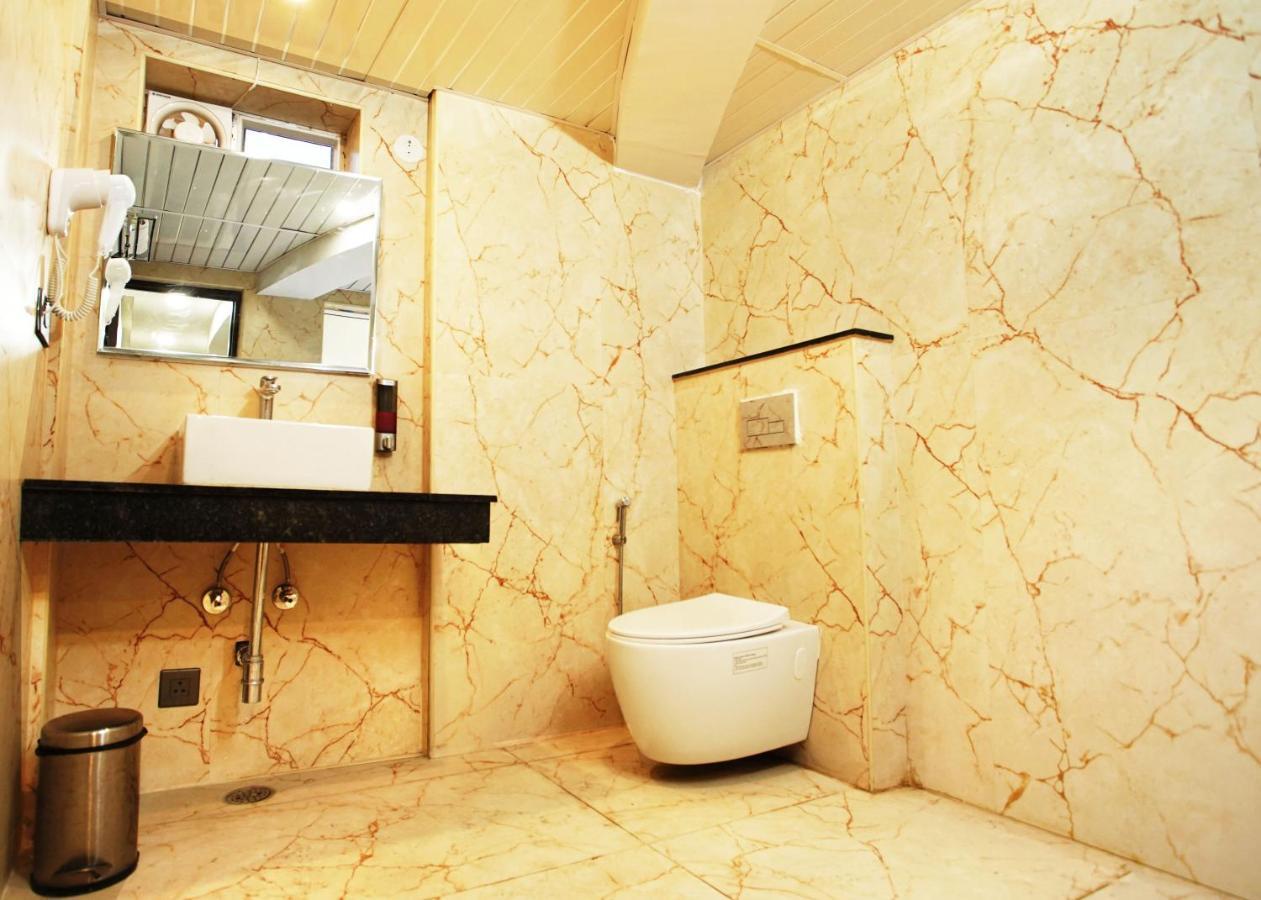 Dream Hotel - Richmond Бангалор Екстериор снимка