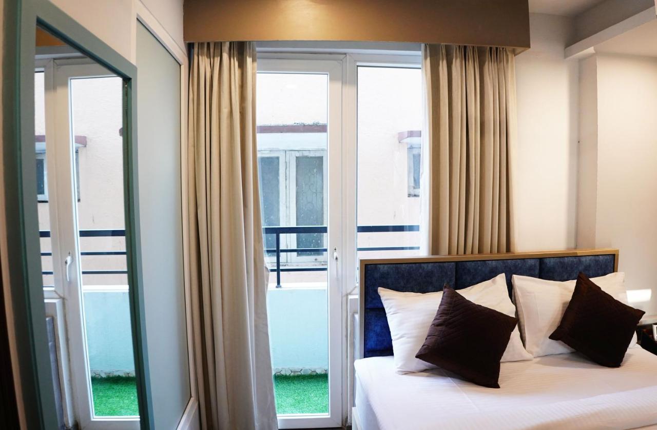 Dream Hotel - Richmond Бангалор Екстериор снимка